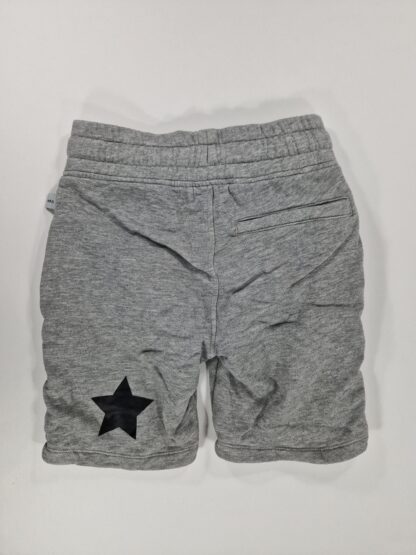 Molo Shorts - str. 122 - Næsten som ny